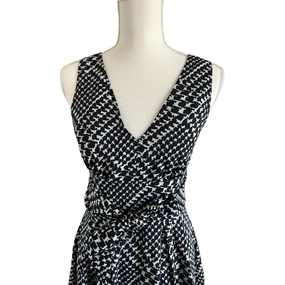 VICTORIAS SECRET Black White Plaid Waist Tie Dress Size 4 - Picture 3 of 5